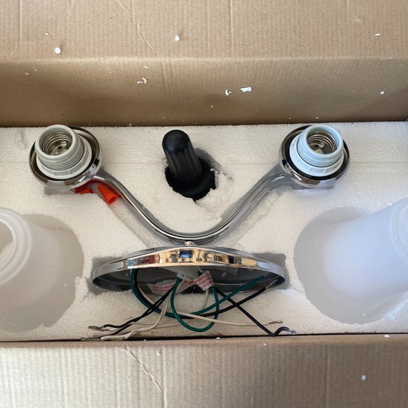 Moen YB2862CH 2-Light Dual Mount Bathroom Vanity Fixture Frosted Glass - Picture 5 of 6